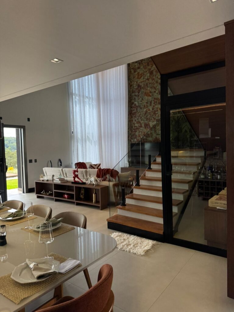 WhatsApp Image 2025-12-03 at 16.02.10 (4)