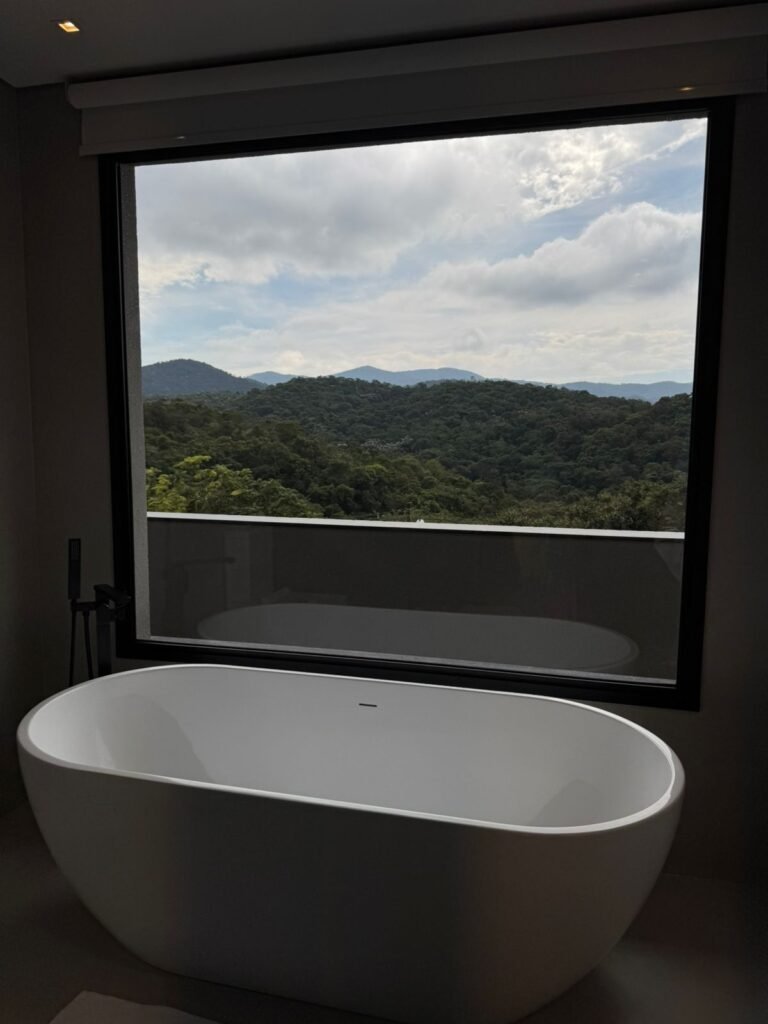 WhatsApp Image 2025-12-03 at 16.02.15